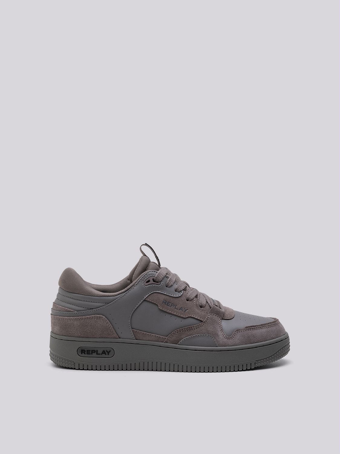 Sneakers base top