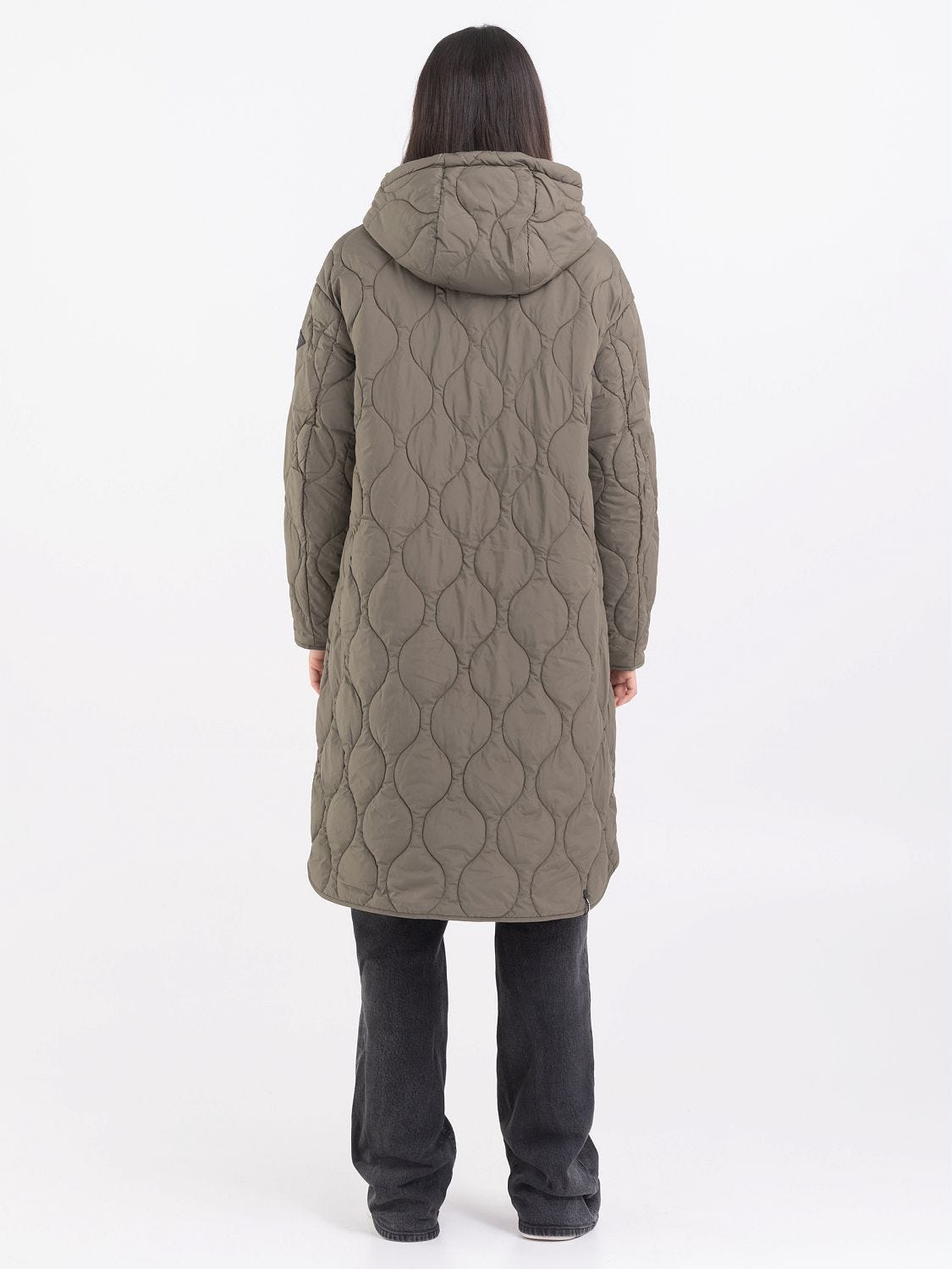 Quilted long jacket with hood