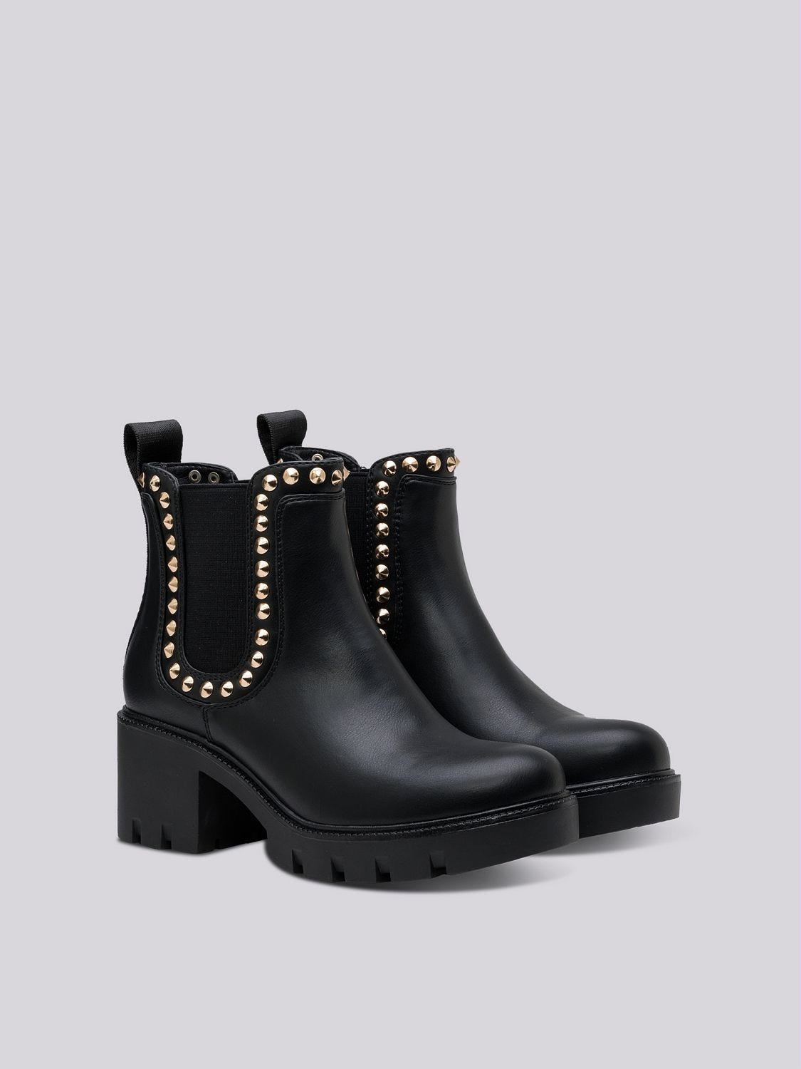 Chelsea boots studded best sale