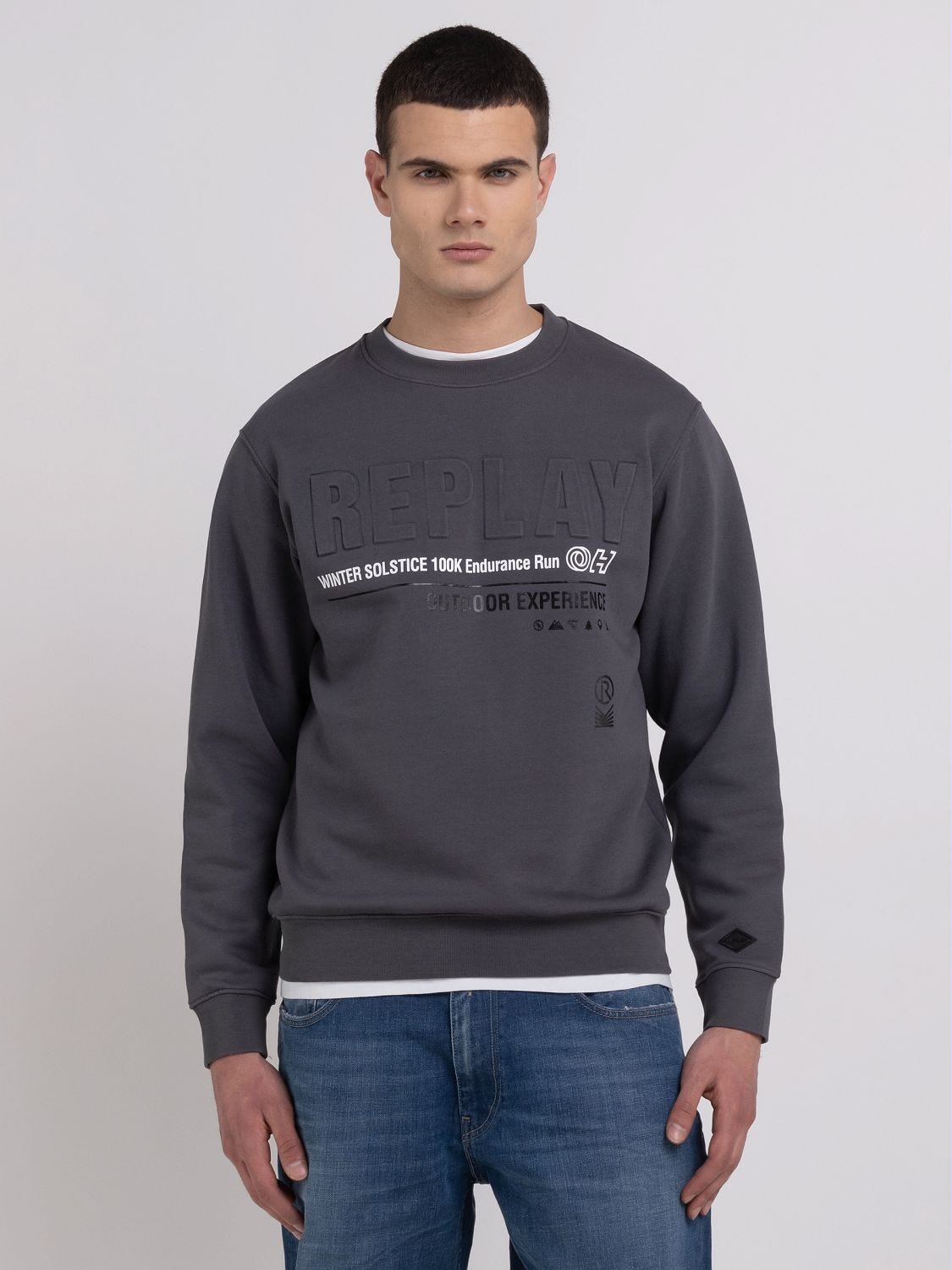 Crewneck sweatshirt with outdoor print