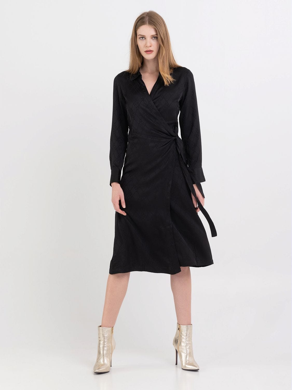 Long shirt dress in viscose satin