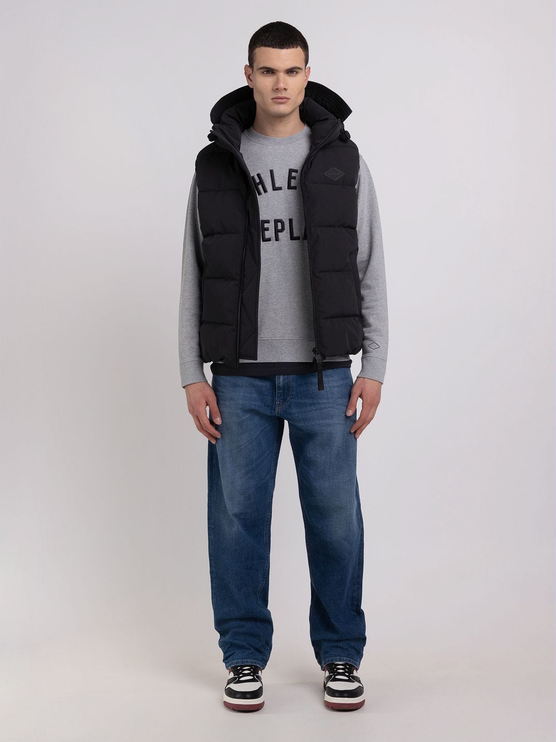 Men's black puffer deals vest outfit