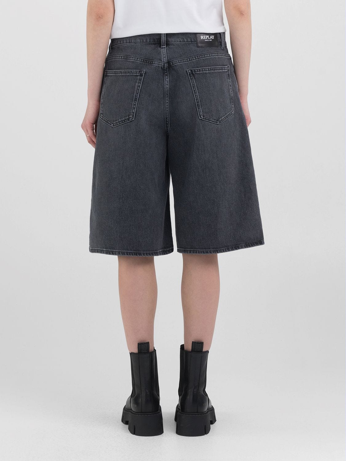 NETTIE DENIM TAPERED FIT SHORTS