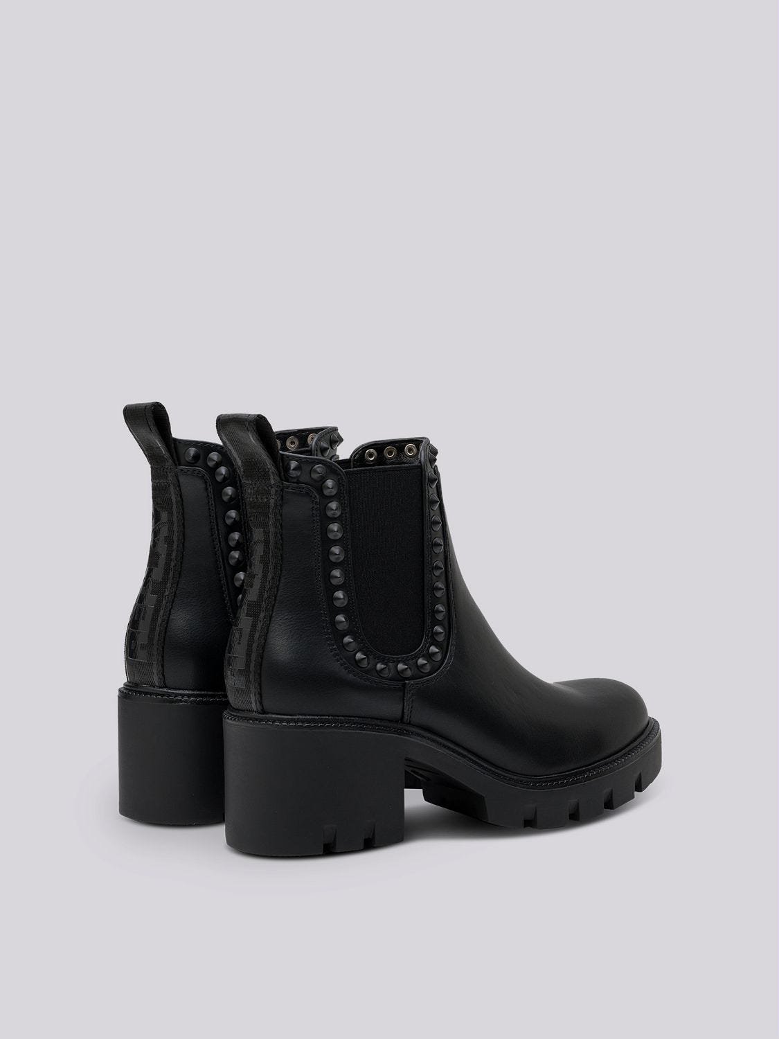 Village Chelsea 2 chelsea ankle boots with studs