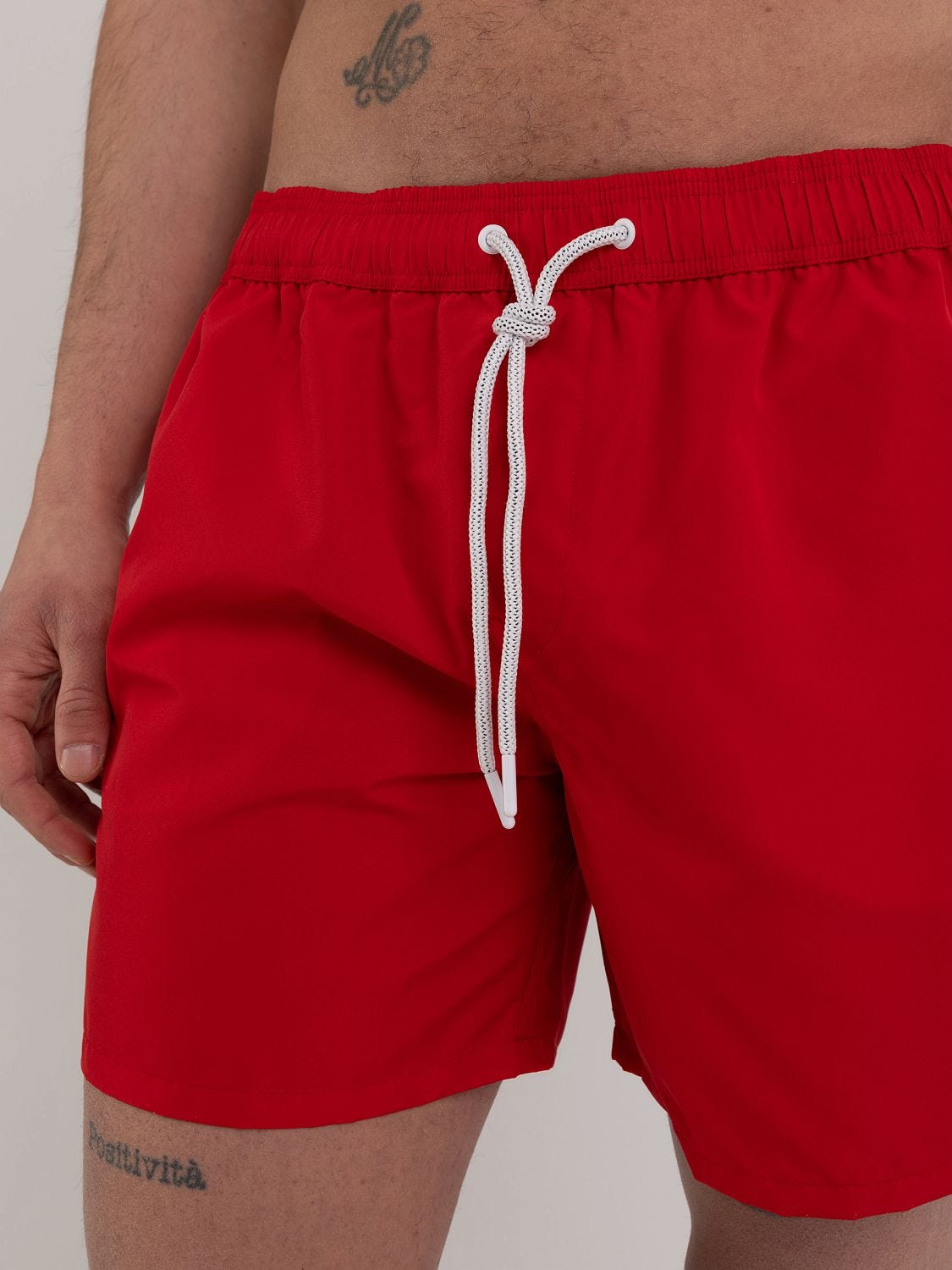 Short tribord store
