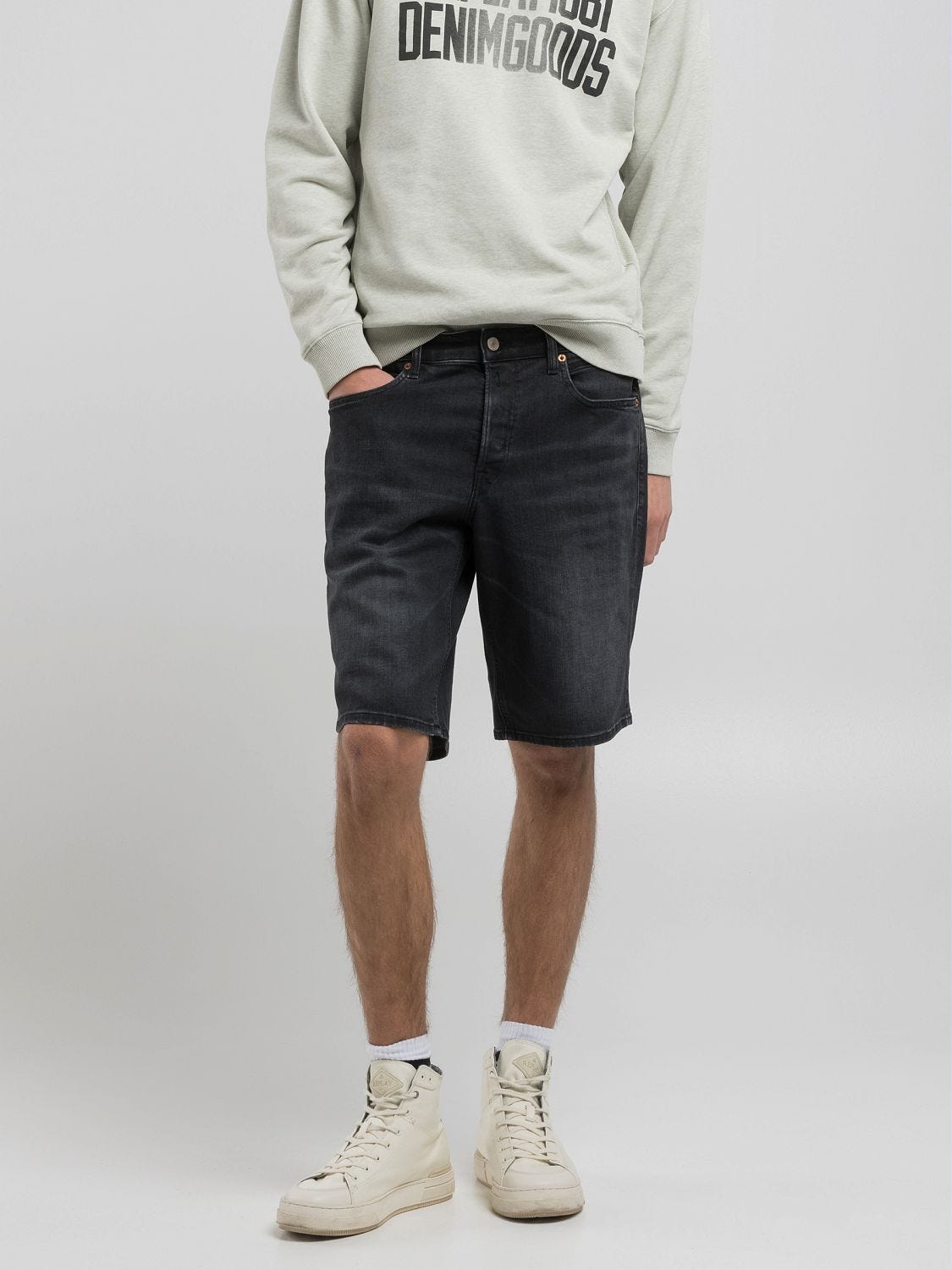 Men's Shorts - Replay Official Store