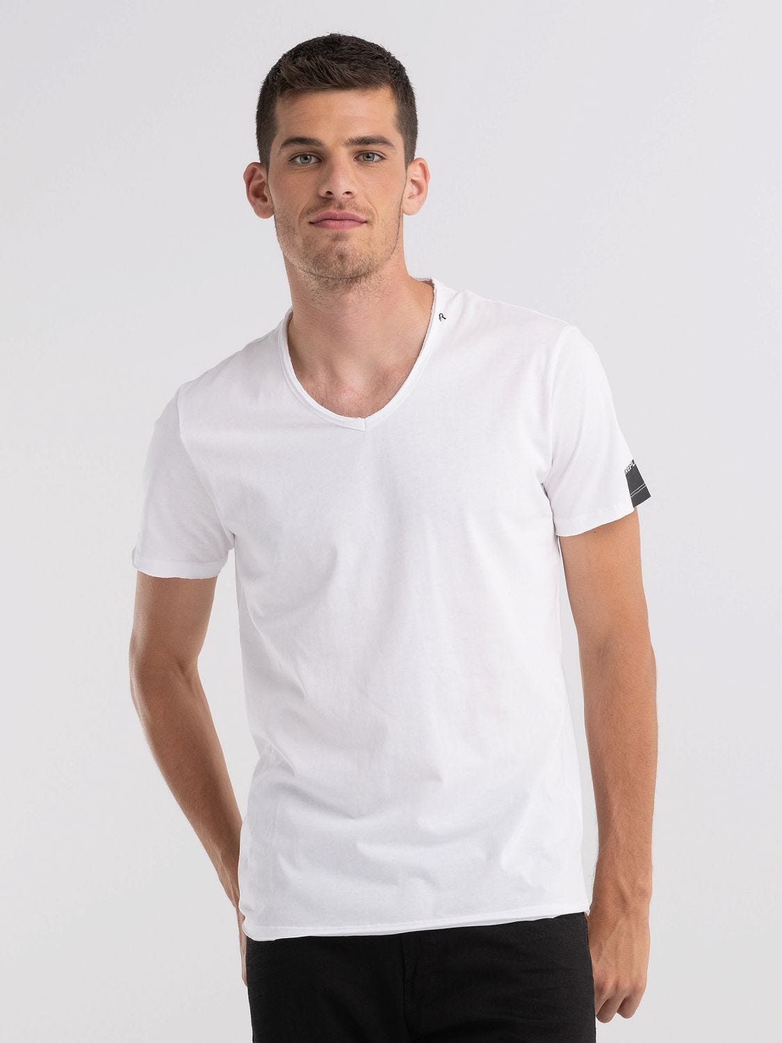 Replay shirts store