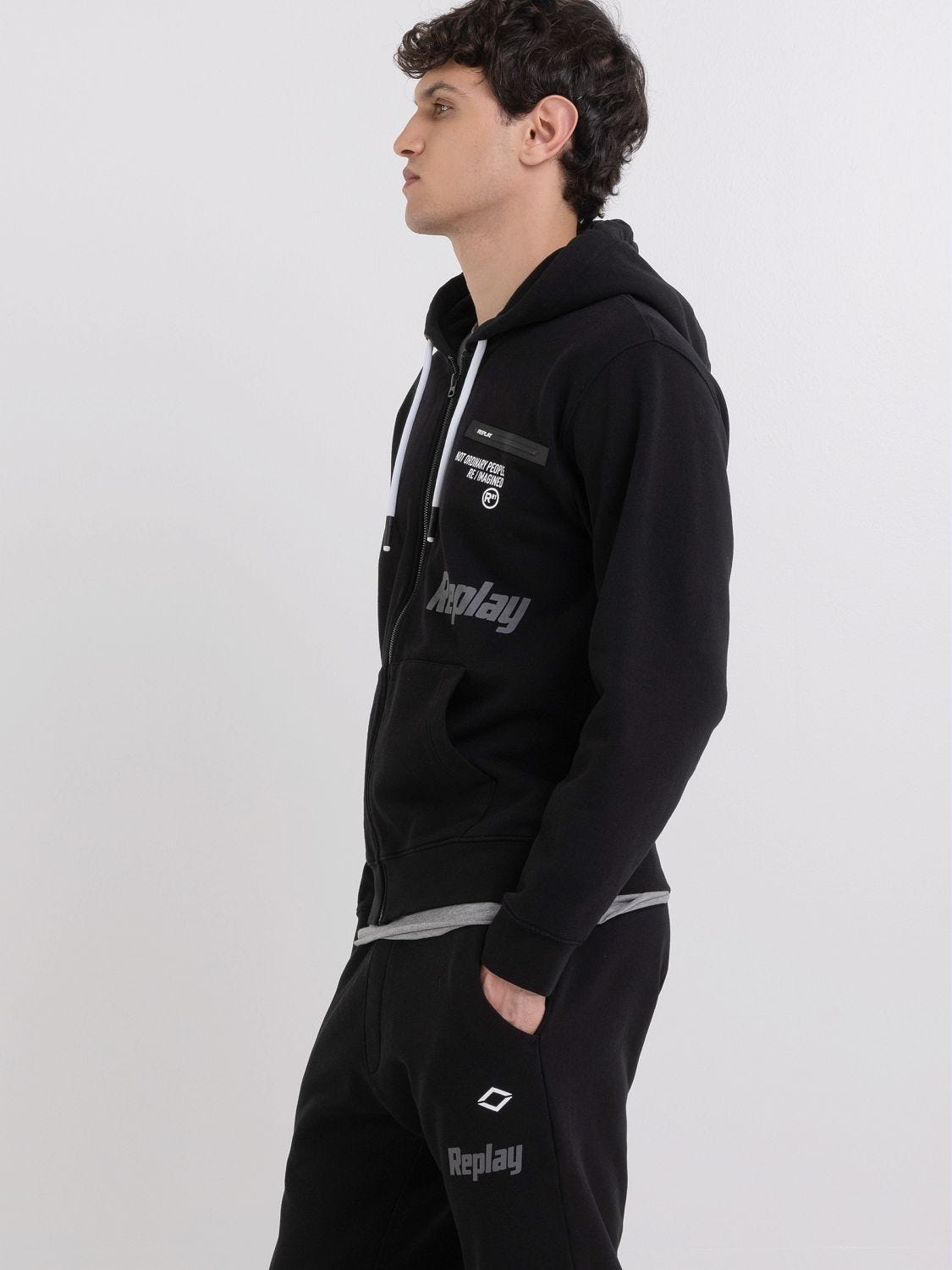 Hoodie with zipper