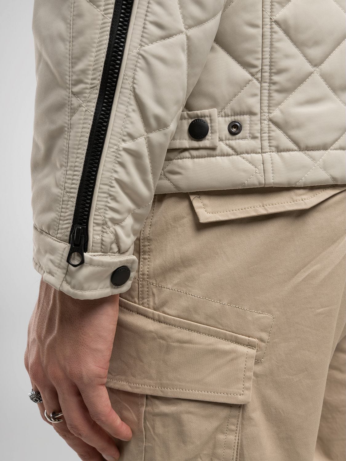 FULL-ZIP TECHNICAL FABRIC JACKET