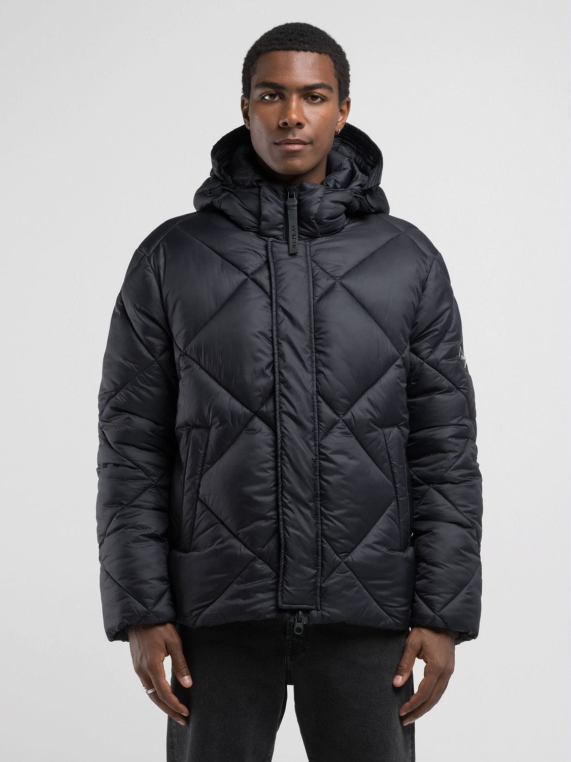 RECYCLED NYLON JACKET