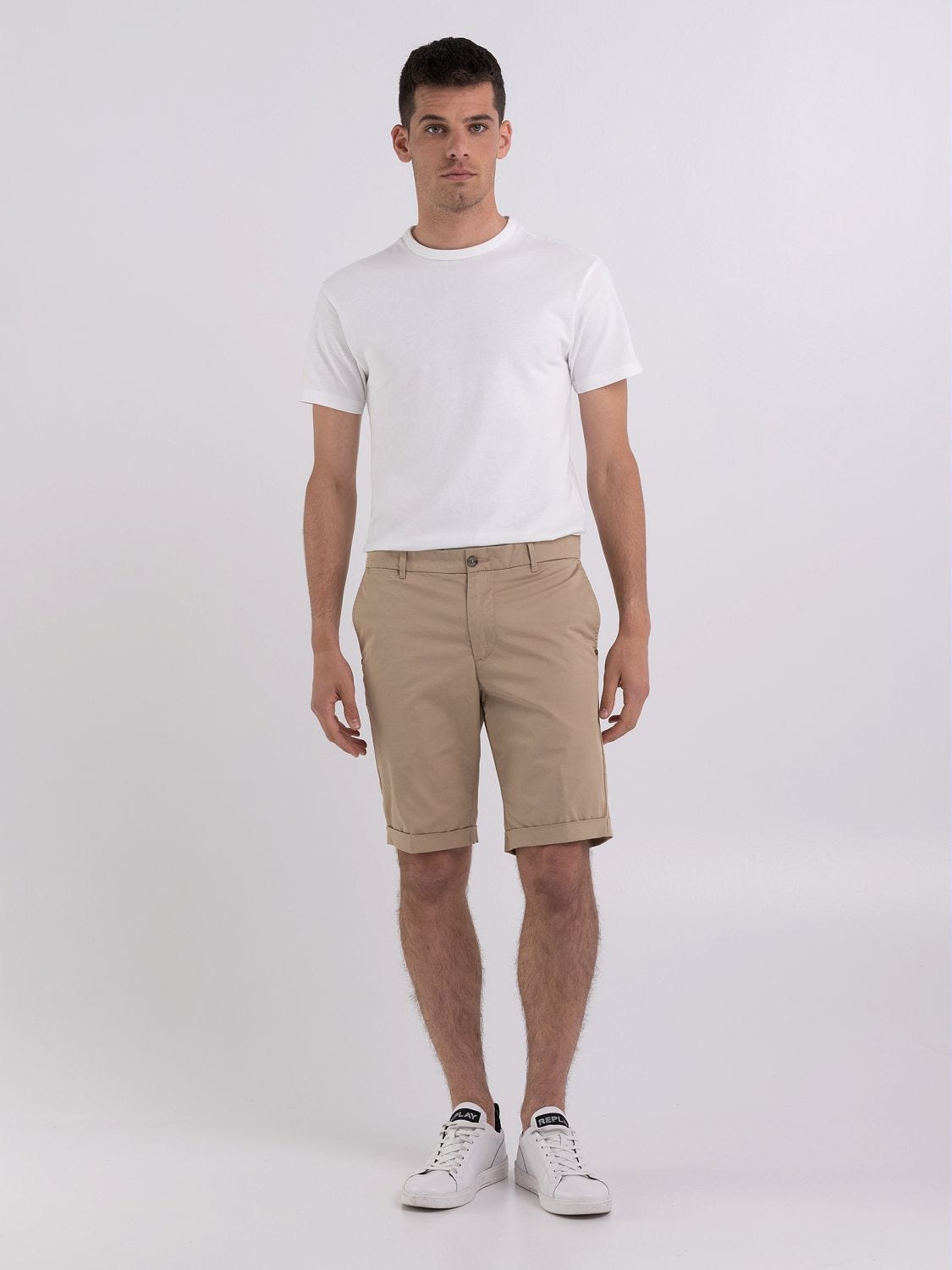 Slim fit chino bermuda shorts in stretch gabardine