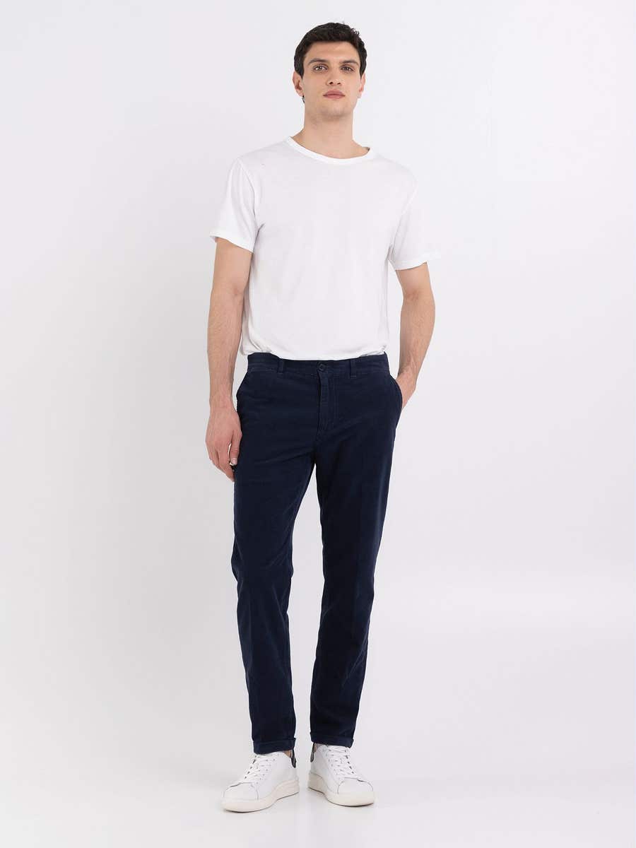 REPLAY Slim fit Brad chino trousers in corduroy MB9889.000.84247 NAVY 1