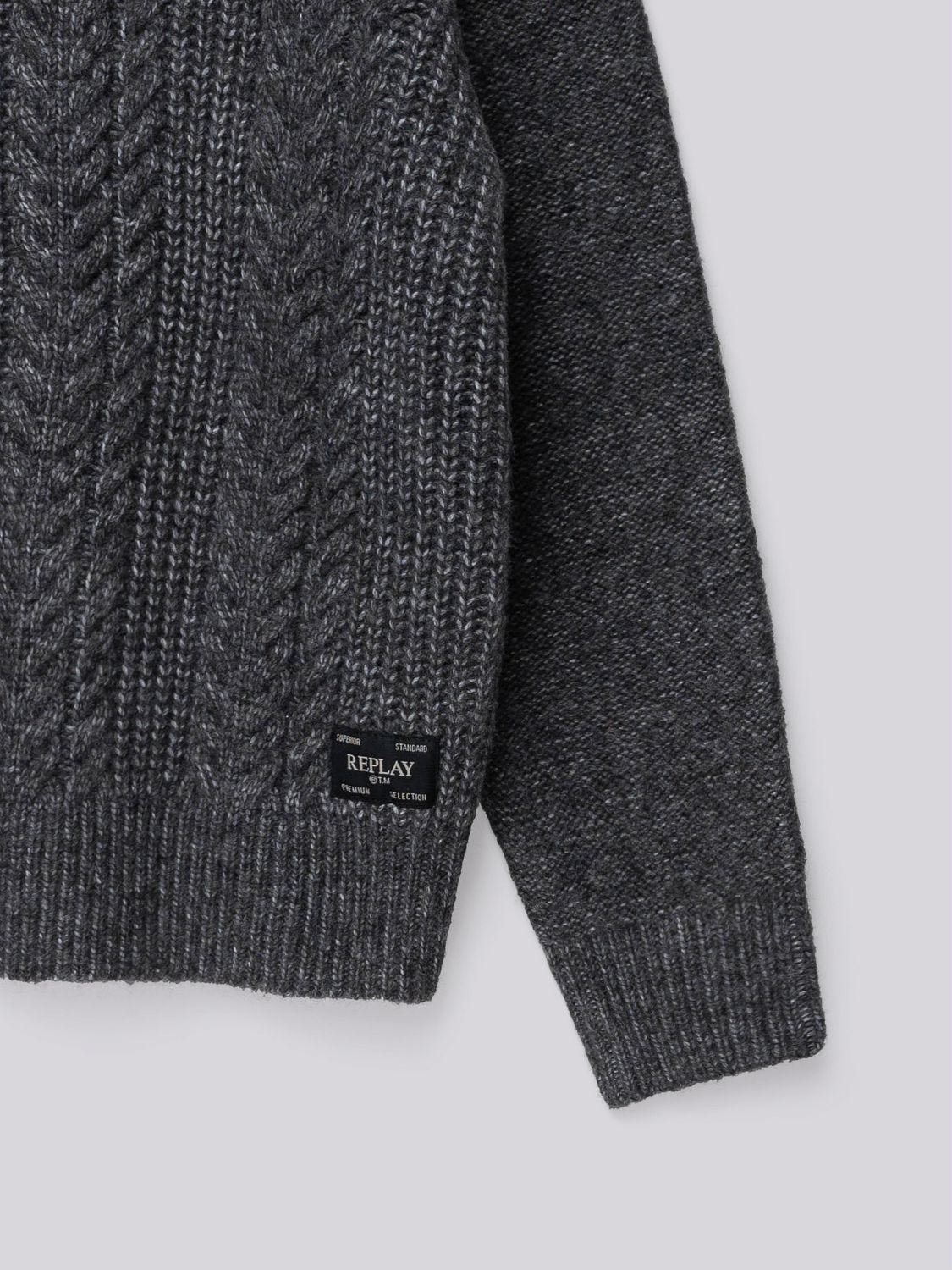 CREW-NECK CABLE-KNIT PULLOVER