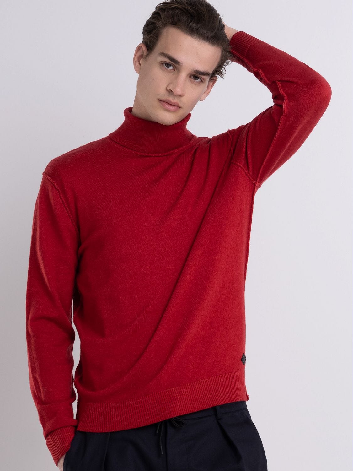 Dark red turtleneck mens online