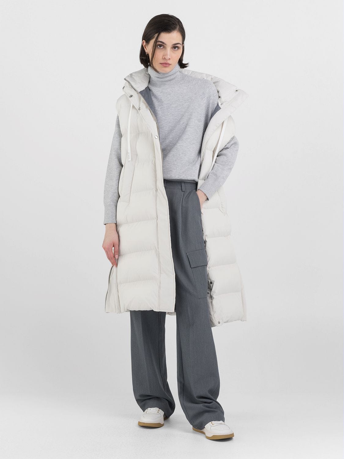 LONG SLEEVELESS VEST