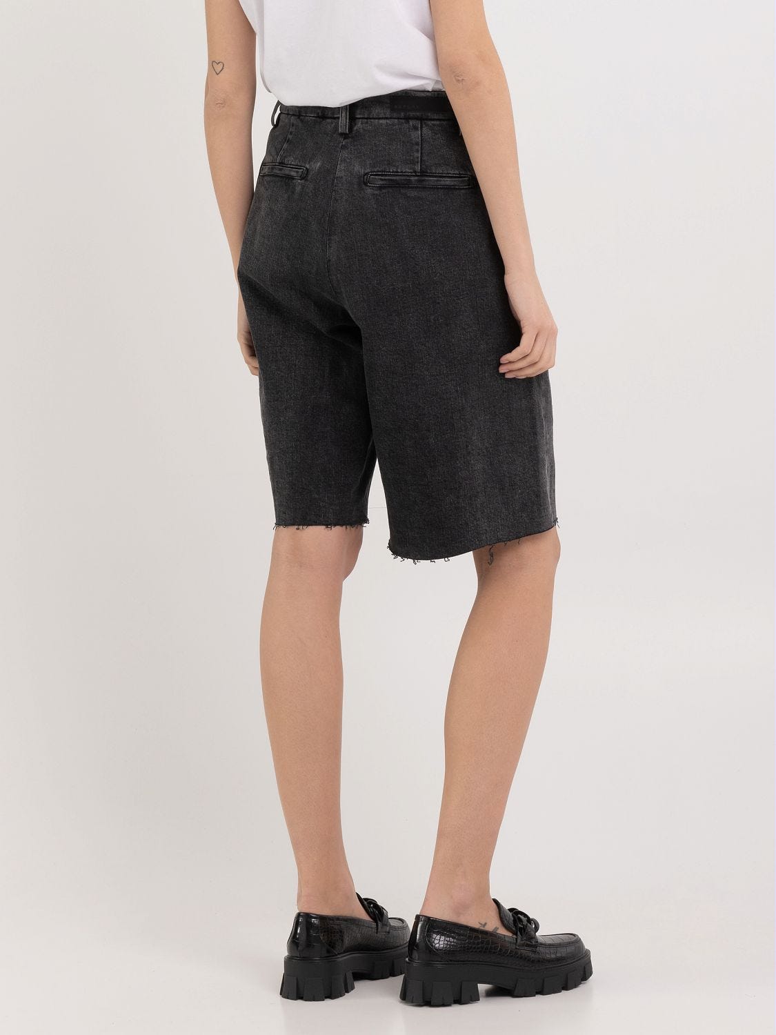 Wide leg bermuda shorts in denim
