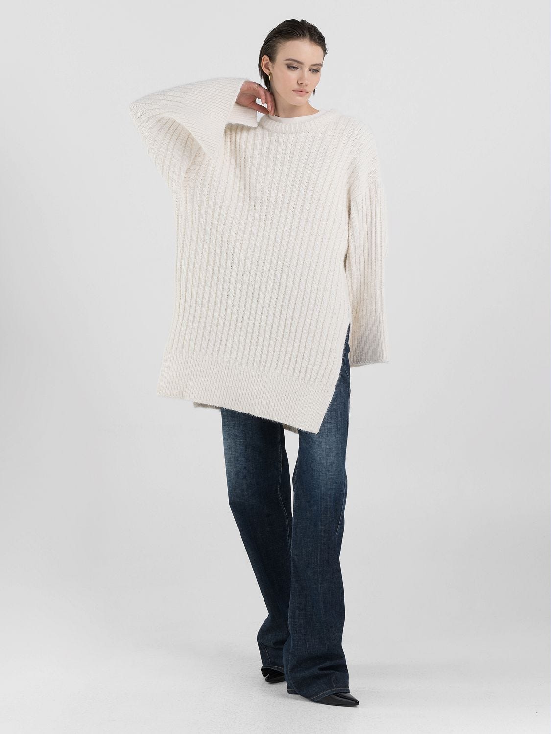 Long sweater and jeans top